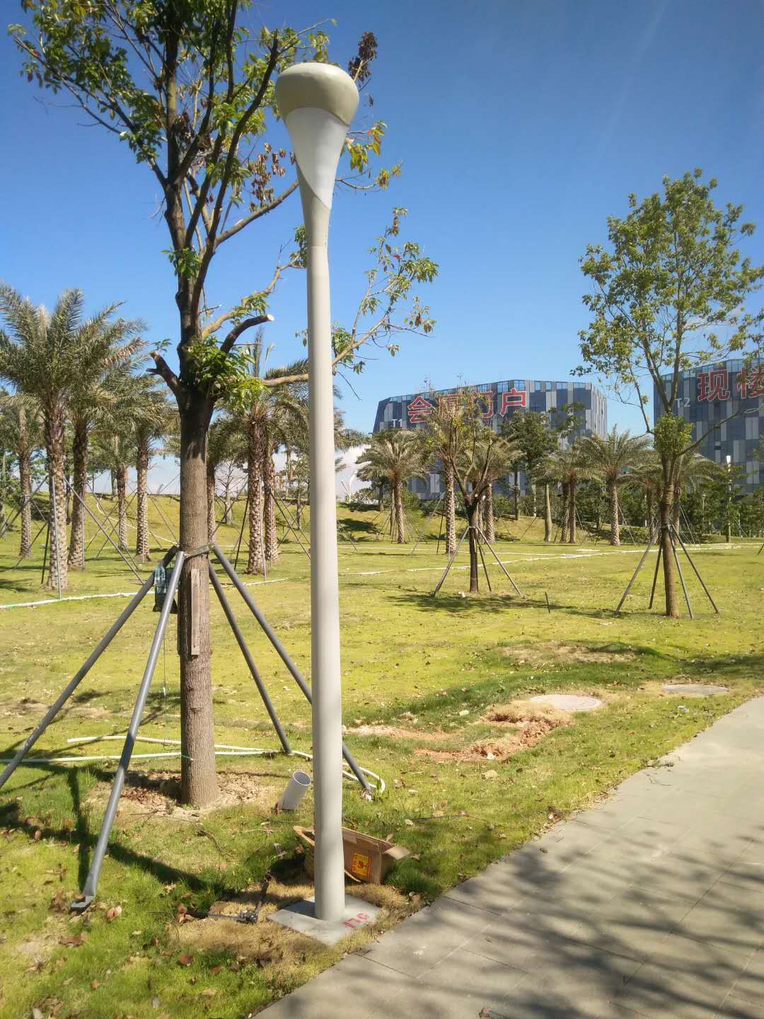 �q�东商友助力深圳����v街道展城门户景观亮化工程�����