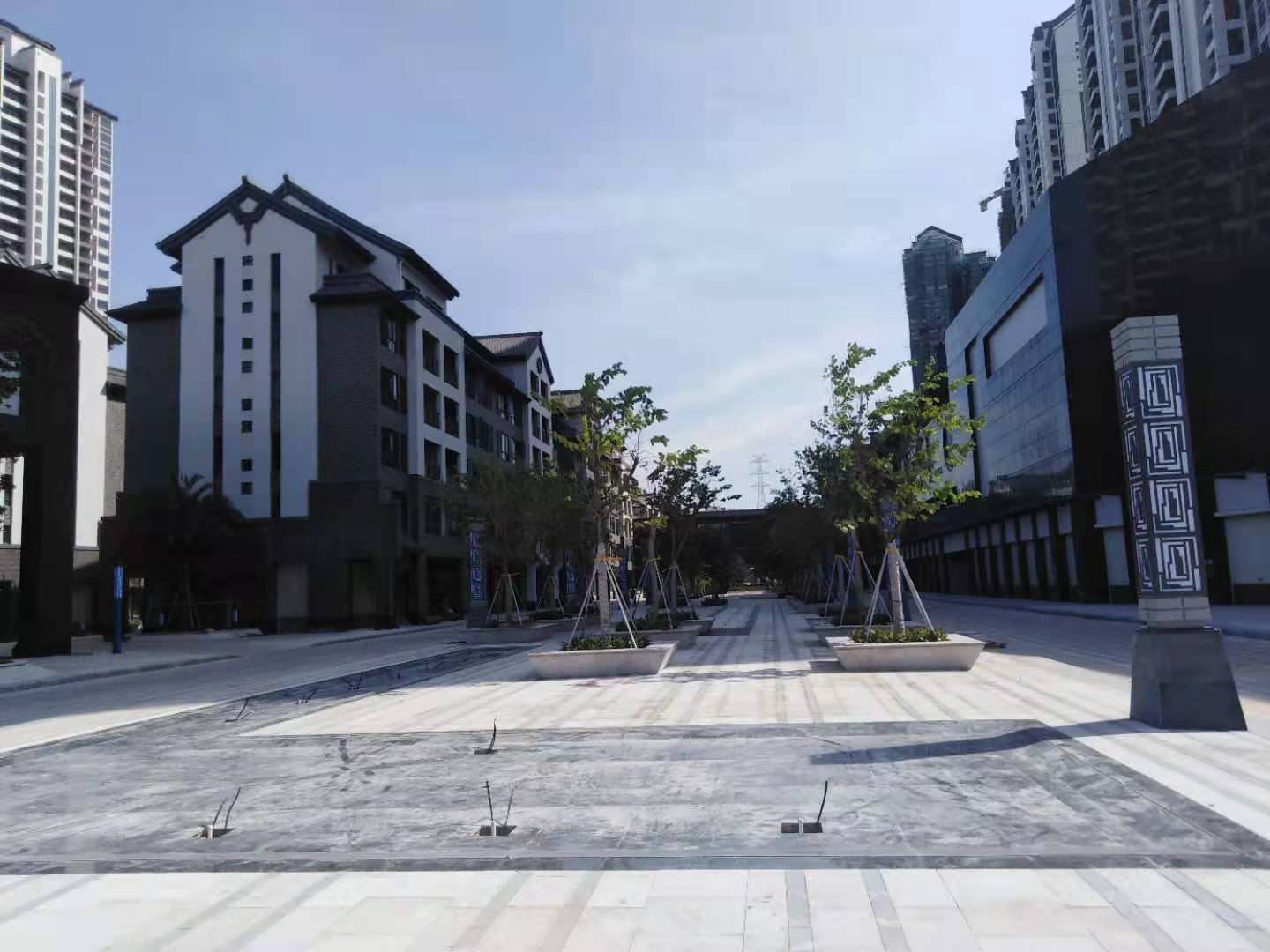 �q�东商友照明灯具助力揭阳玉都�q�场亮化工程�����