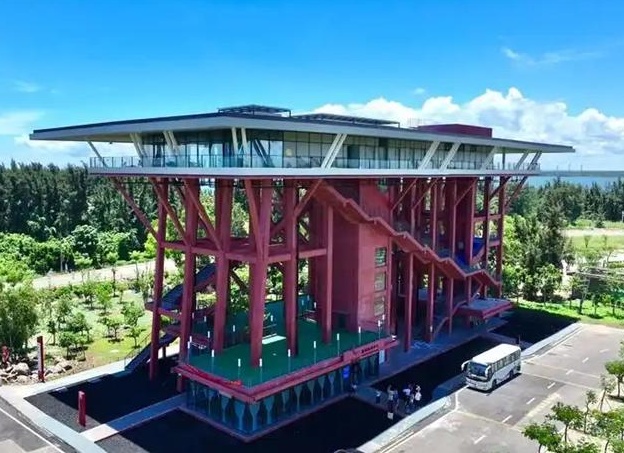 商友照明助力���南环岛旅游公�\儋州火山���岸驿站户外景观亮化�����